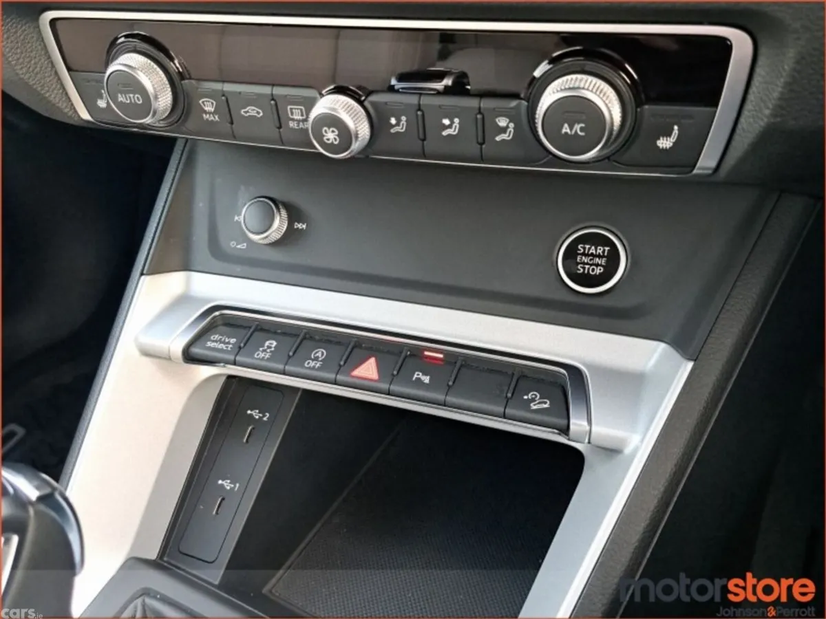 Audi Q3 SUV, Diesel, 2023, Grey