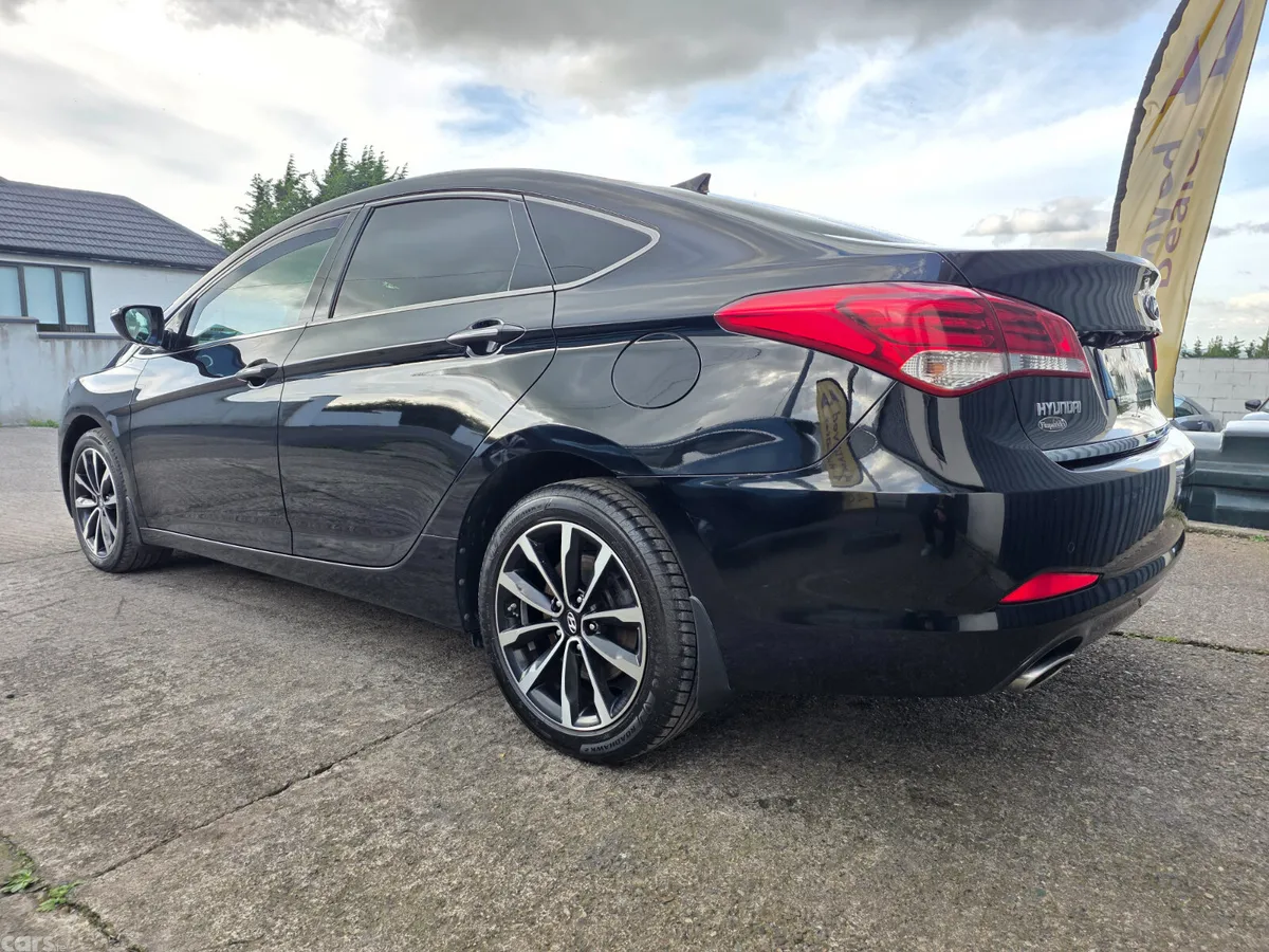 Hyundai i40 Saloon, Diesel, 2016, Black