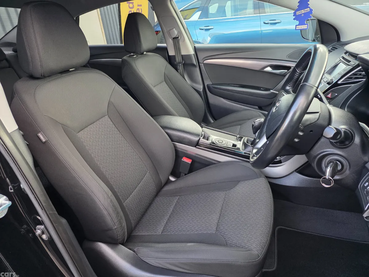 Hyundai i40 Saloon, Diesel, 2016, Black