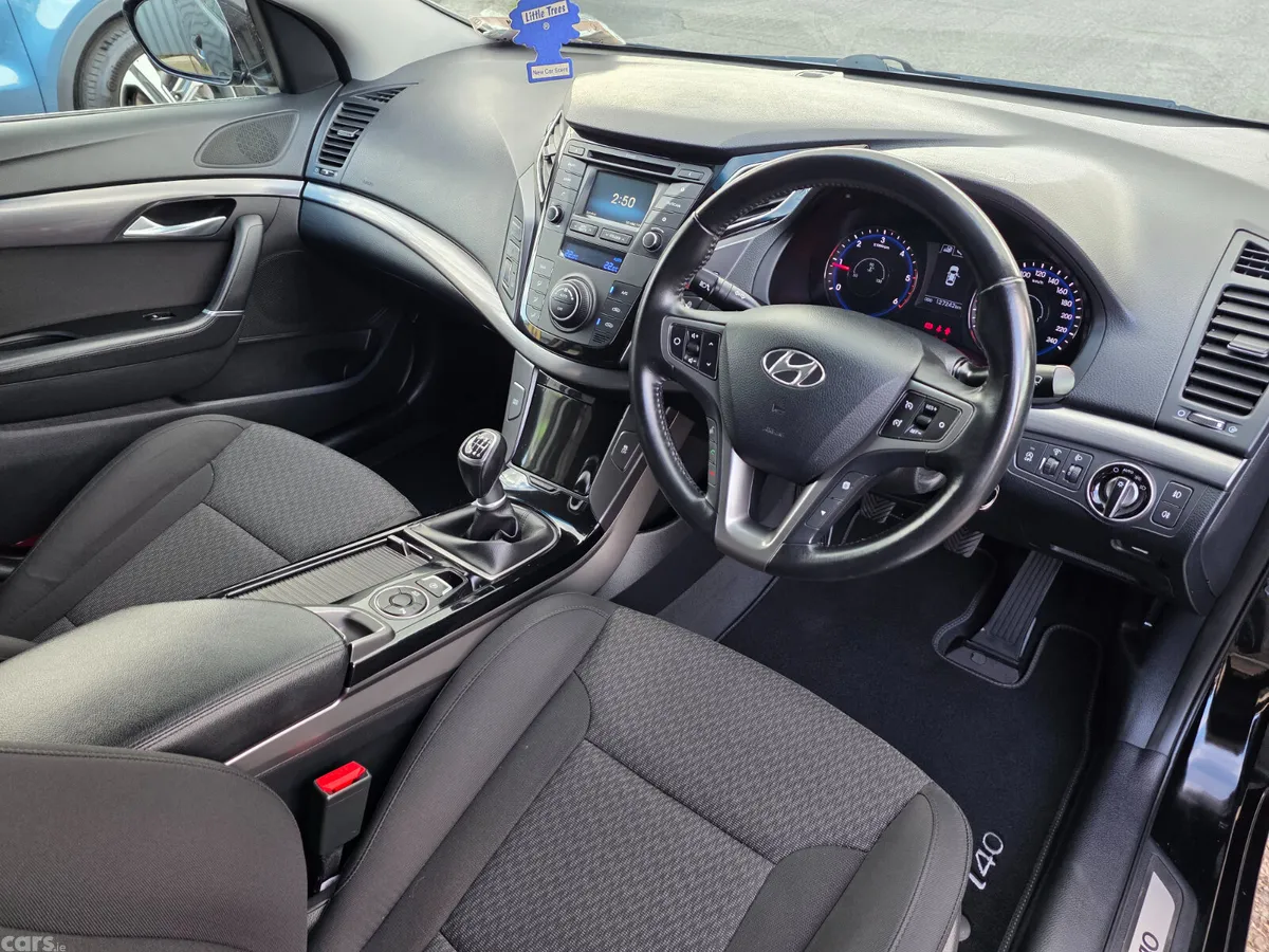 Hyundai i40 Saloon, Diesel, 2016, Black