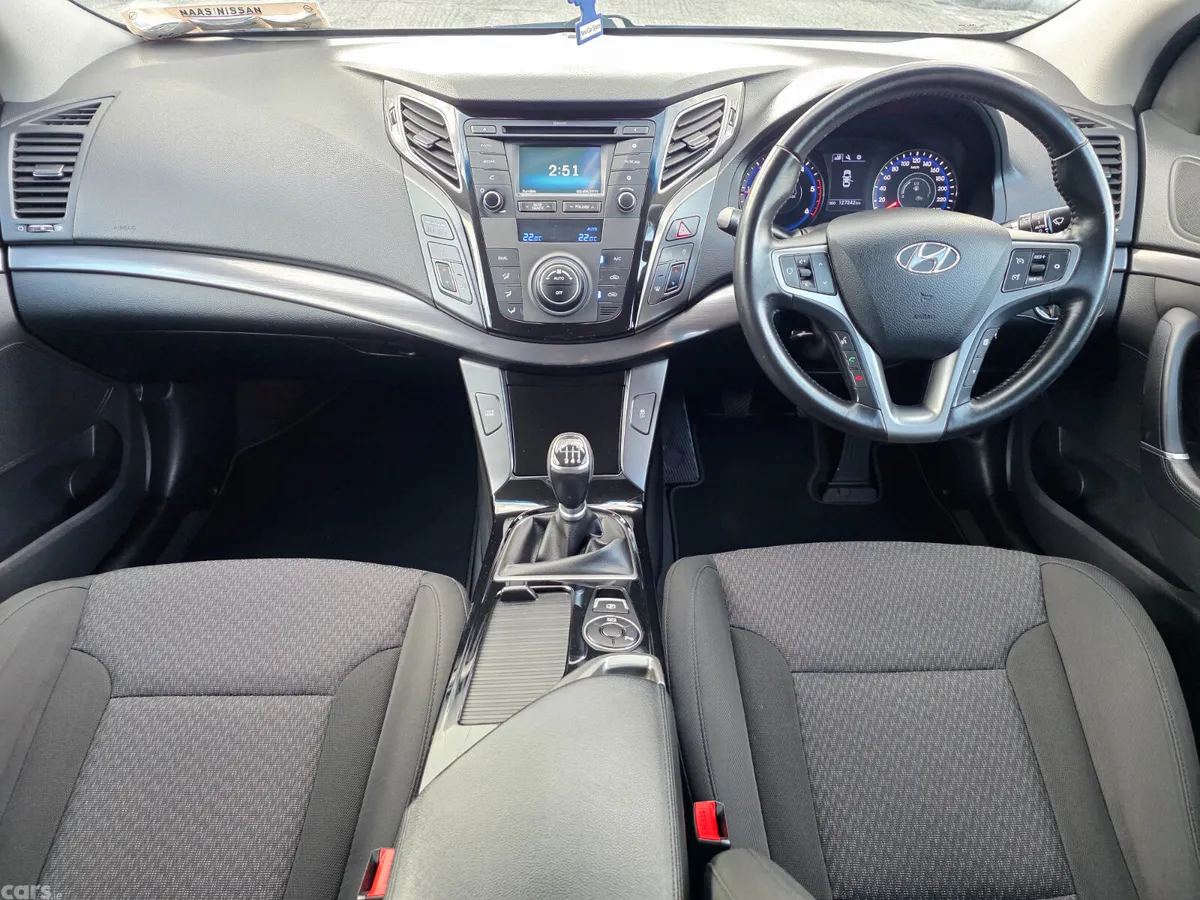Hyundai i40 Saloon, Diesel, 2016, Black