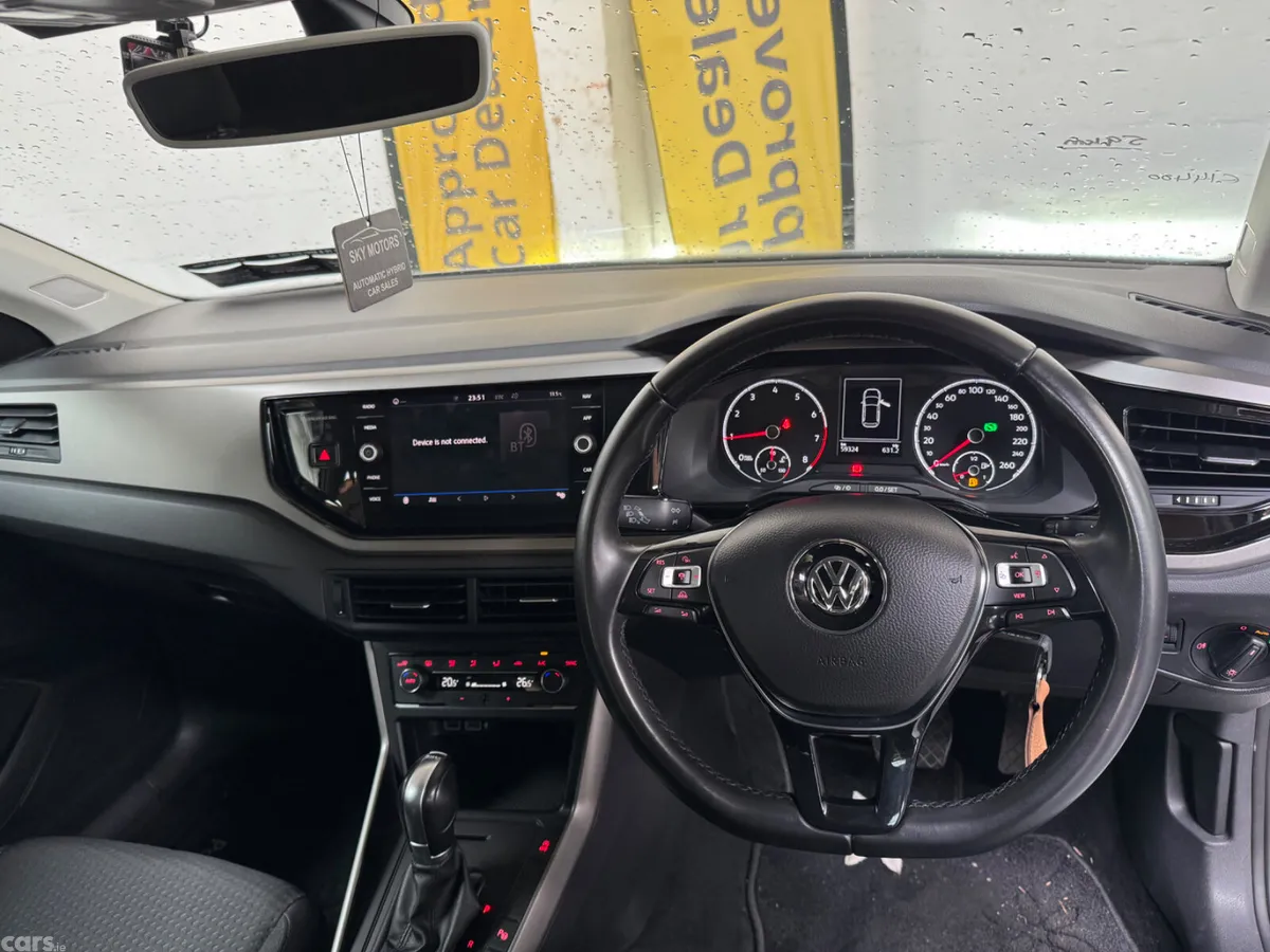 Volkswagen Polo Hatchback, Petrol, 2018, White