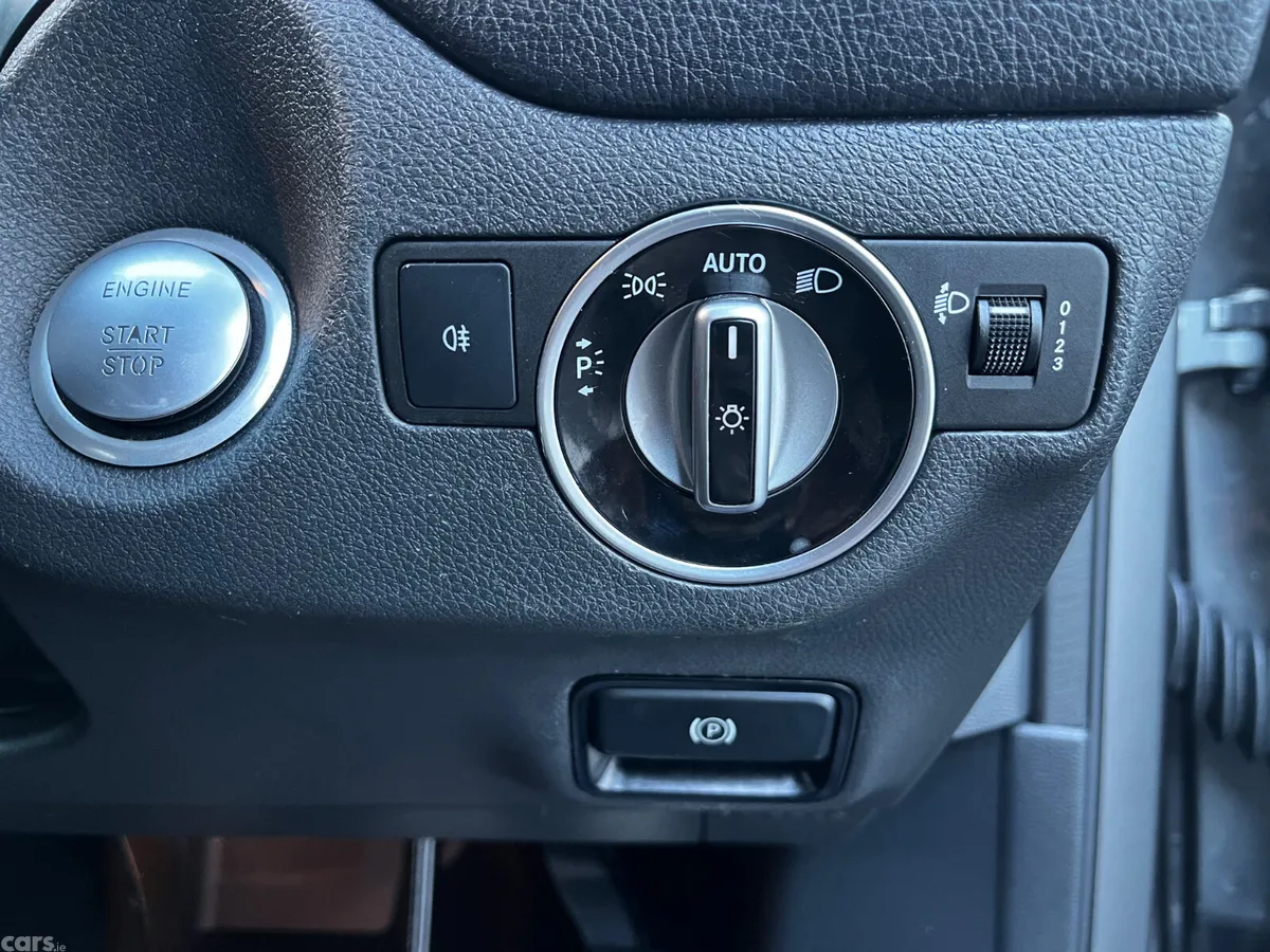 Mercedes-Benz GLA SUV, Petrol, 2019, Grey