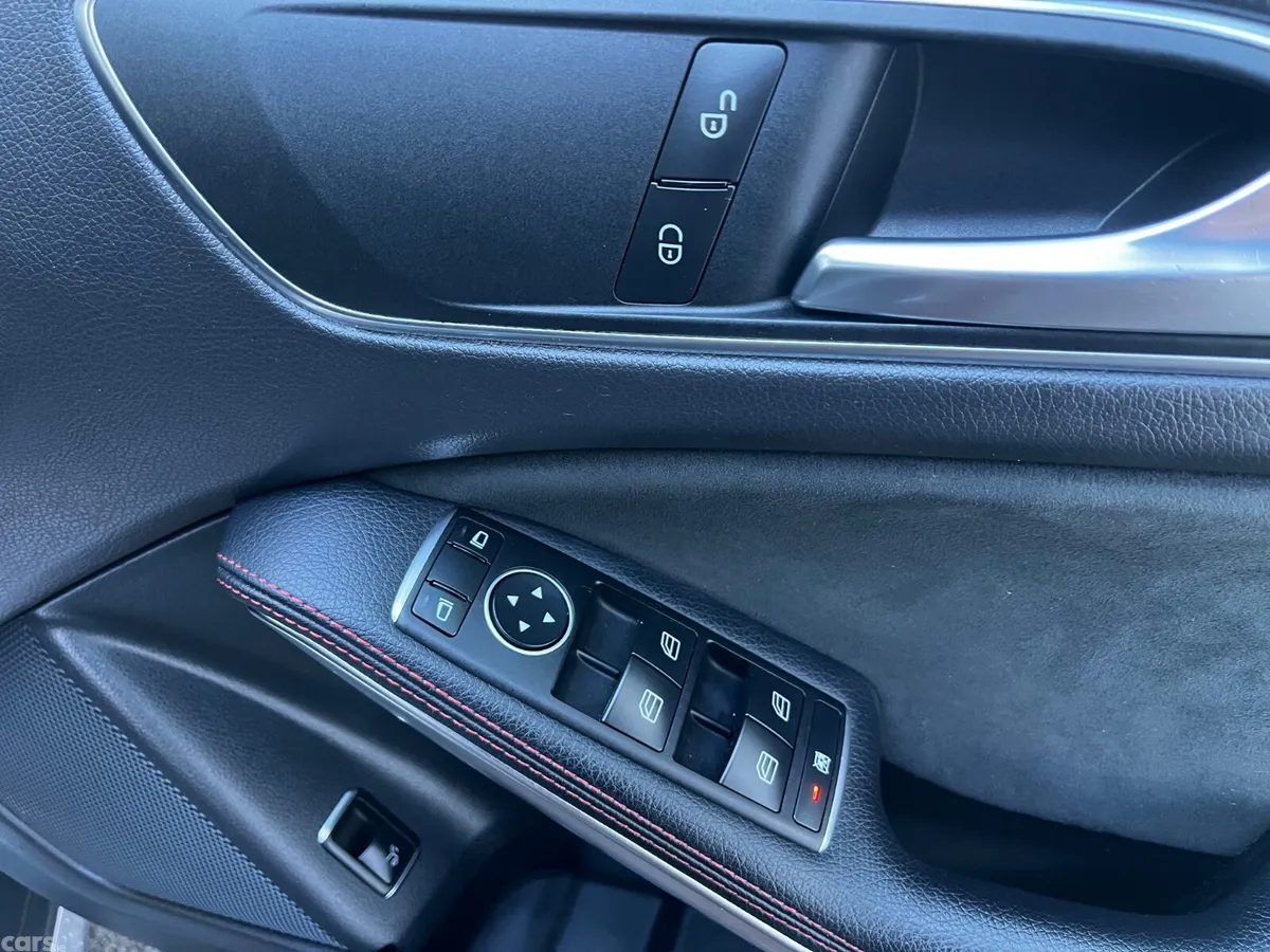 Mercedes-Benz GLA SUV, Petrol, 2019, Grey