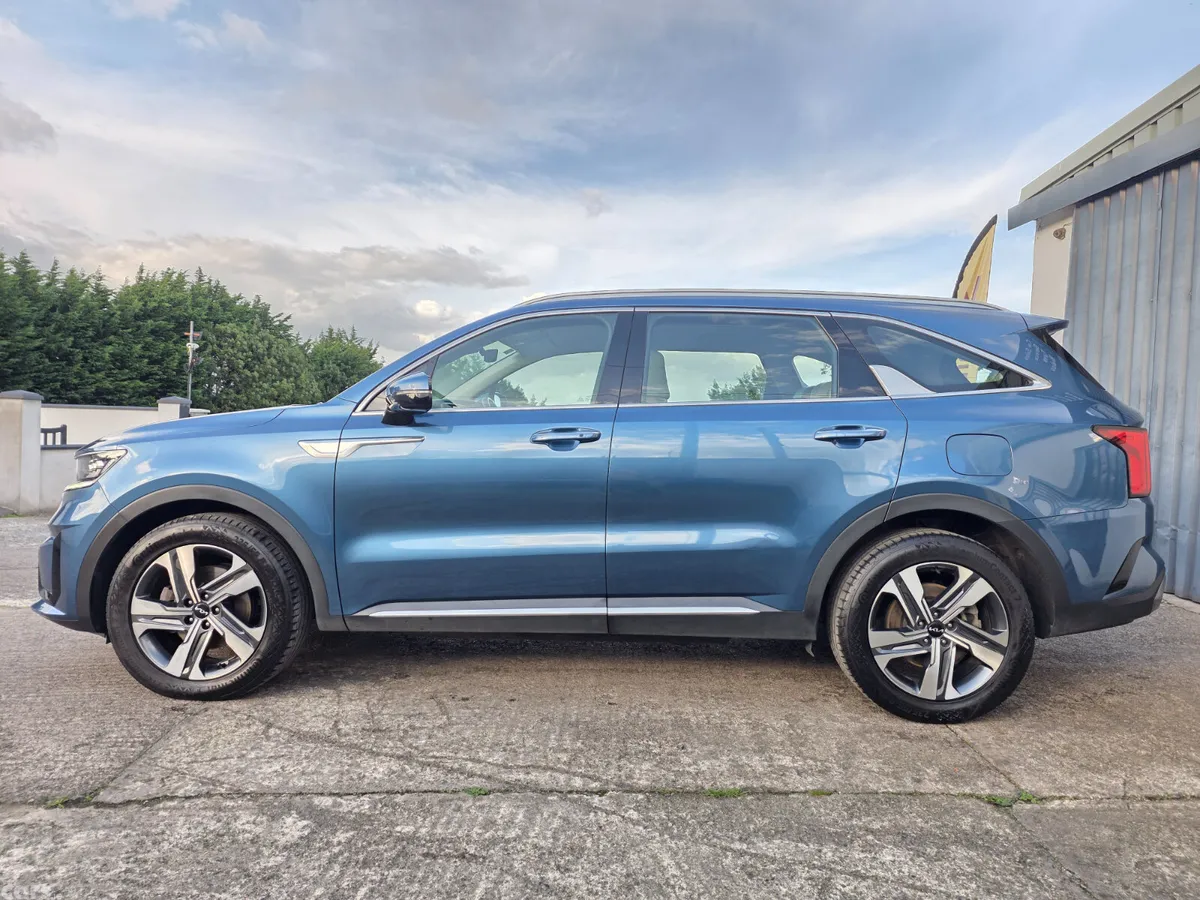 Kia Sorento SUV, Petrol Plug-in Hybrid, 2023, Blue