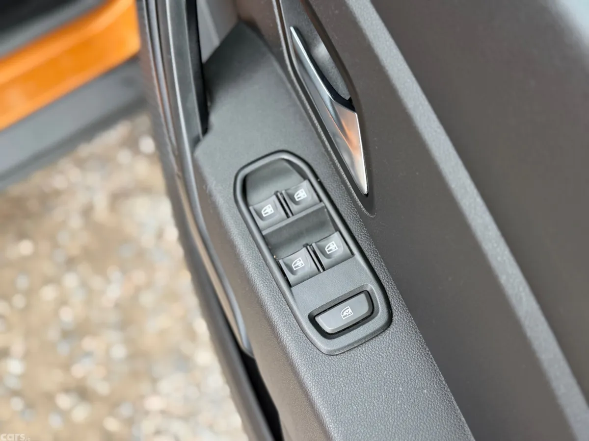 Dacia Duster SUV, Diesel, 2019, Orange