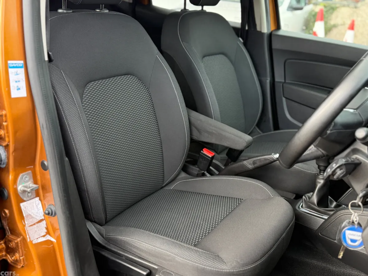 Dacia Duster SUV, Diesel, 2019, Orange