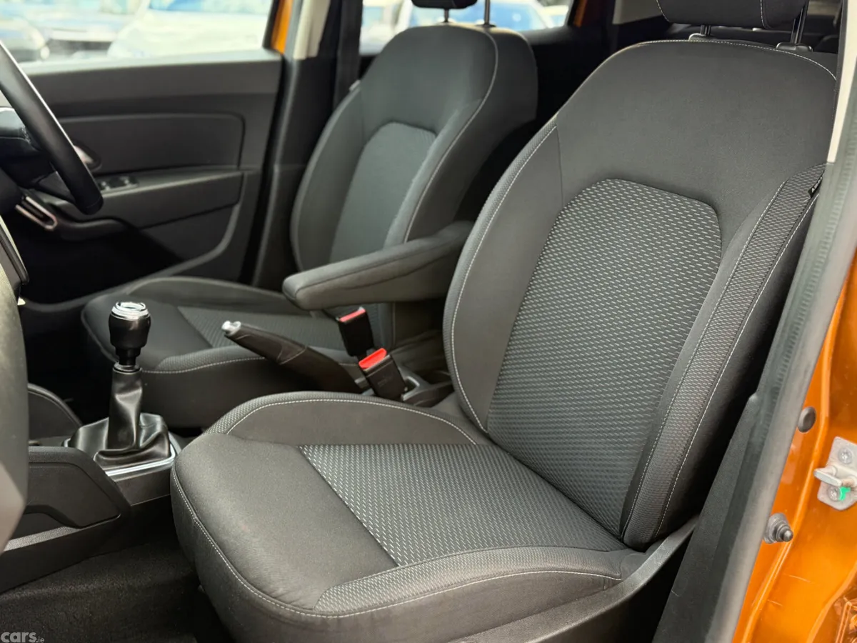 Dacia Duster SUV, Diesel, 2019, Orange