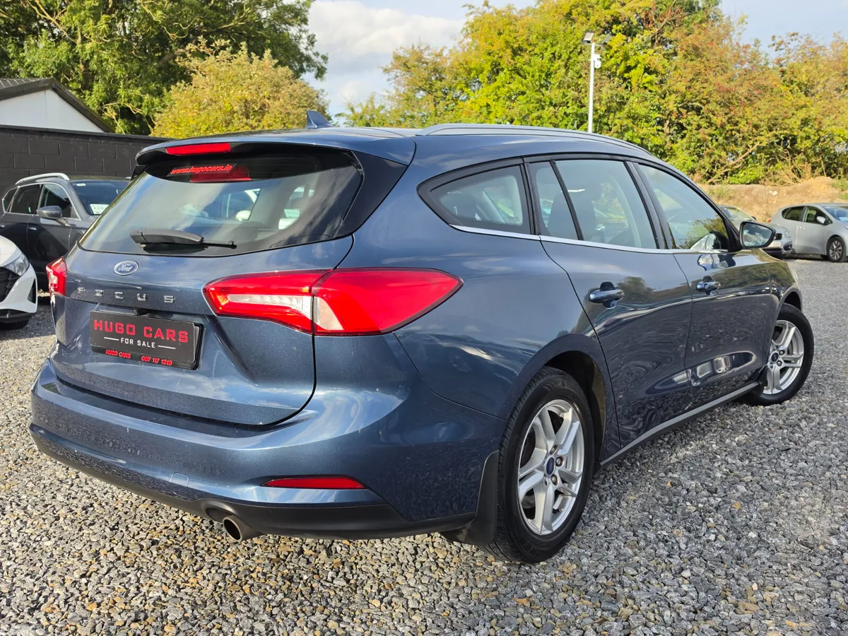 Ford Focus Estate, Petrol, 2019, Blue