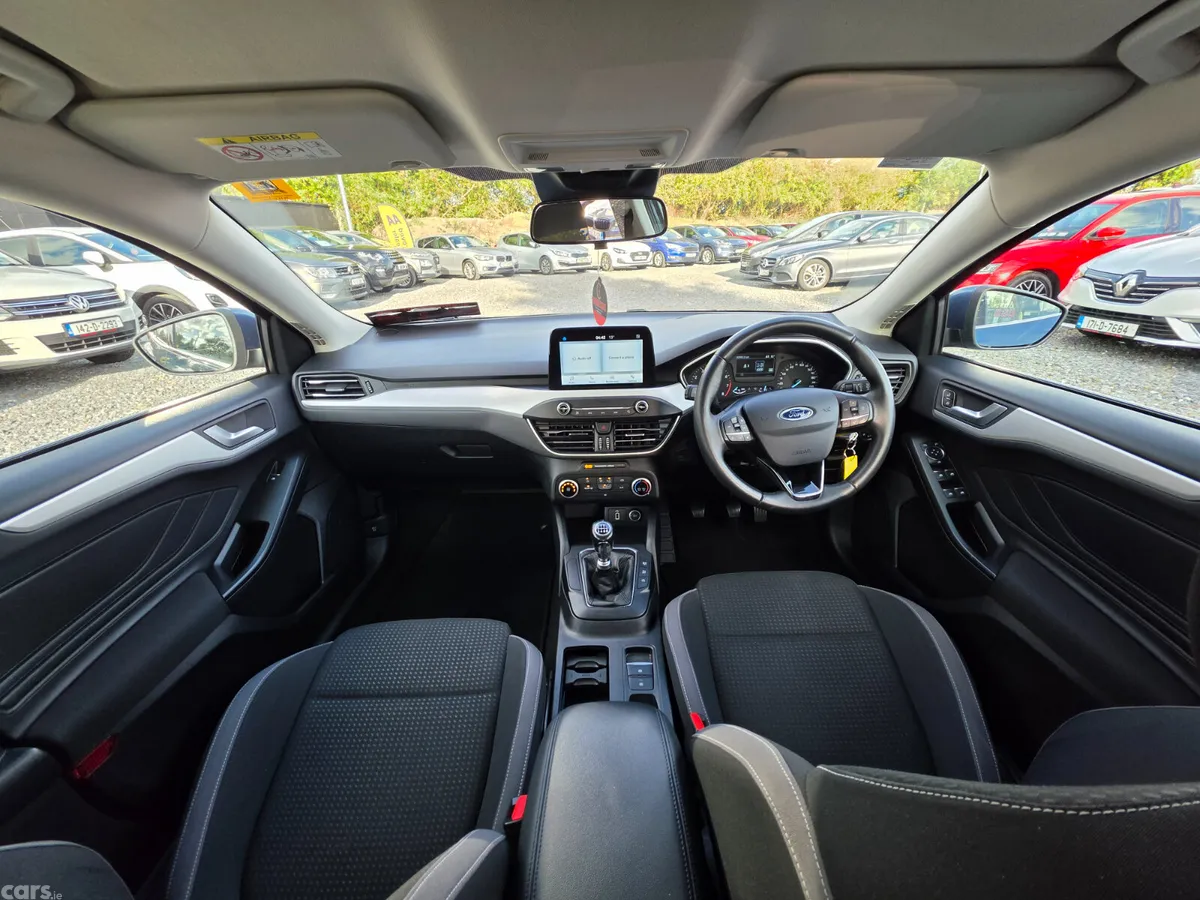Ford Focus Estate, Petrol, 2019, Blue