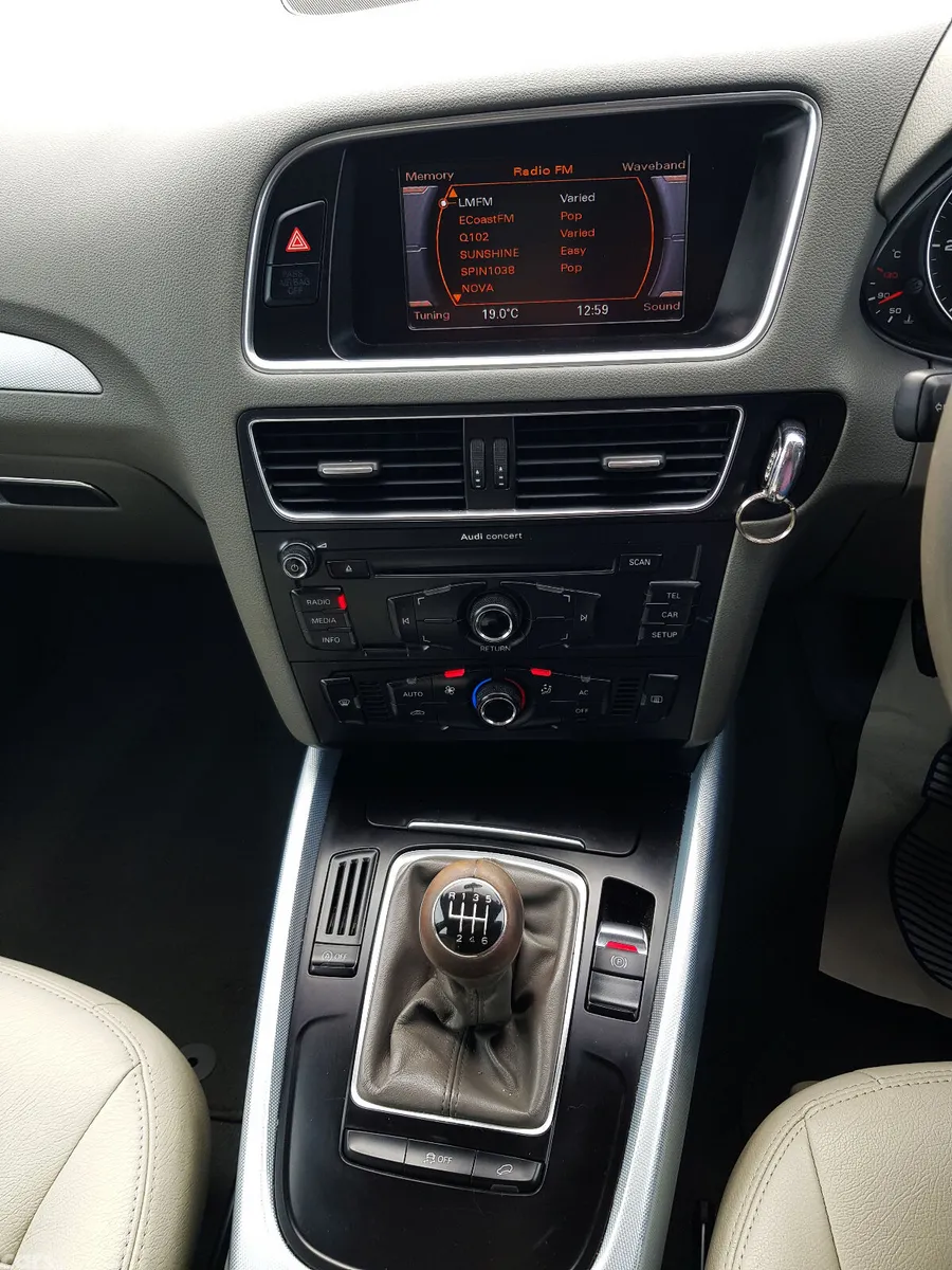Audi Q5 SUV, Diesel, 2011, Grey