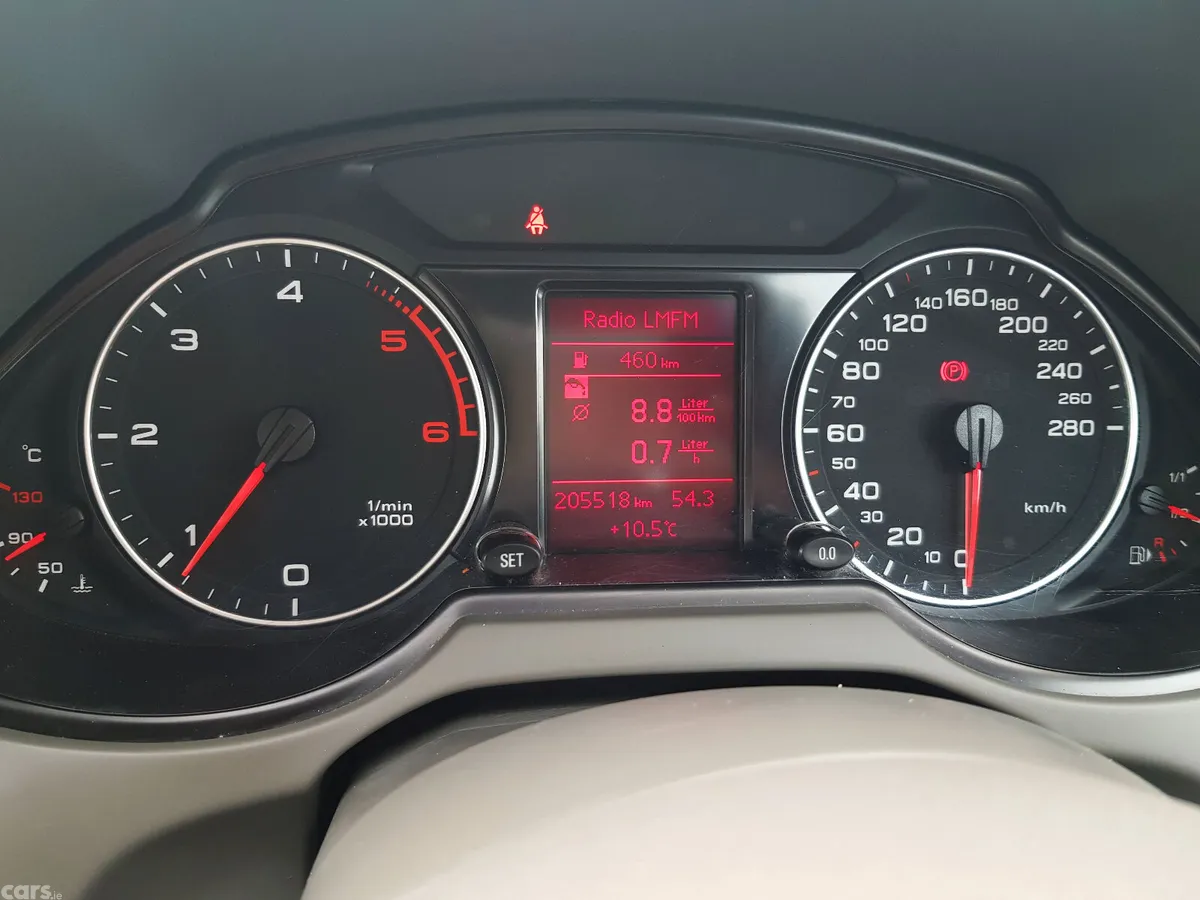 Audi Q5 SUV, Diesel, 2011, Grey
