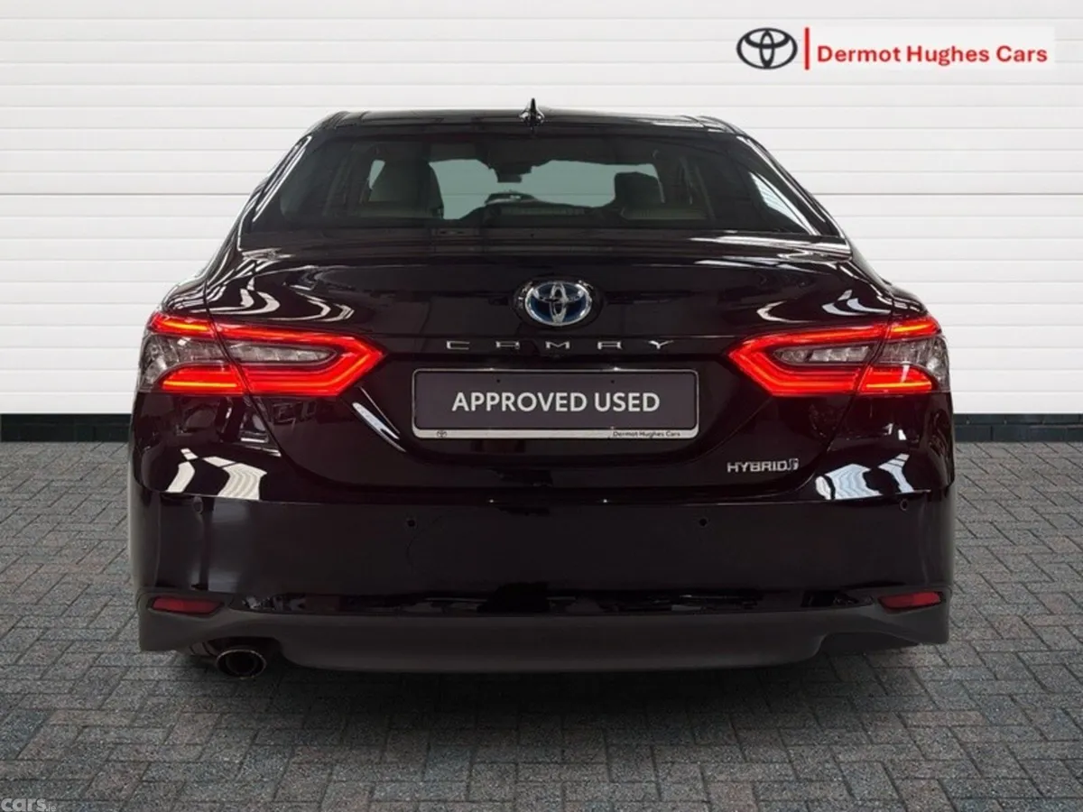 Toyota Camry Saloon, Petrol Hybrid, 2023, Black