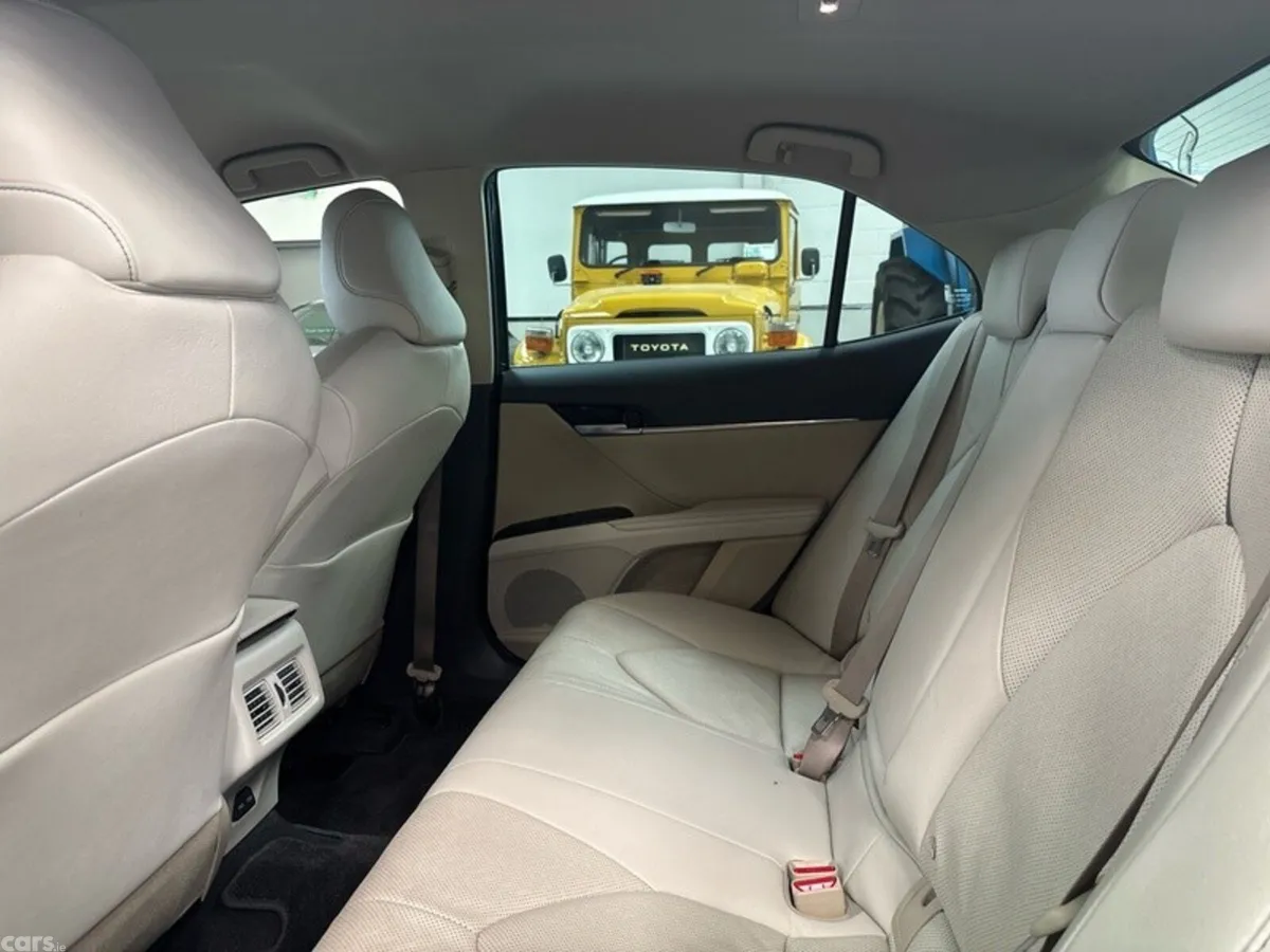 Toyota Camry Saloon, Petrol Hybrid, 2023, Black