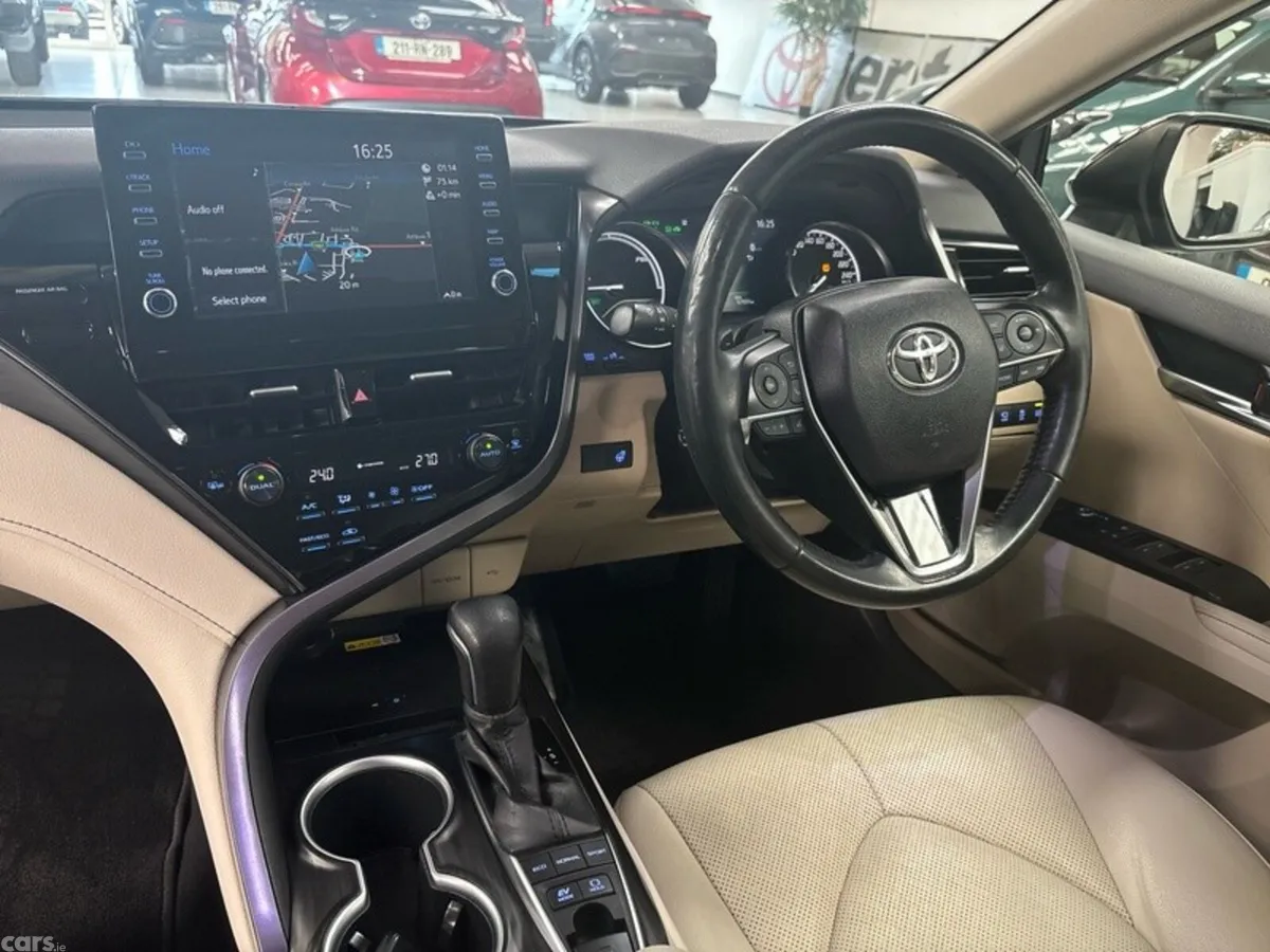 Toyota Camry Saloon, Petrol Hybrid, 2023, Black