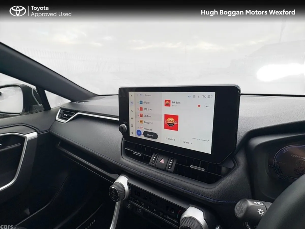 Toyota RAV4 SUV, Petrol Hybrid, 2025, White