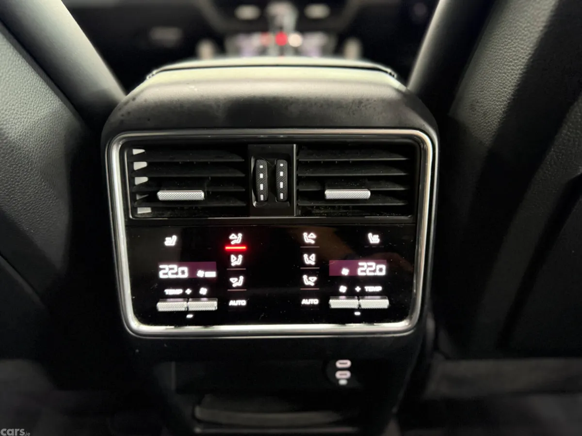 Porsche Cayenne SUV, Petrol Plug-in Hybrid, 2020, White