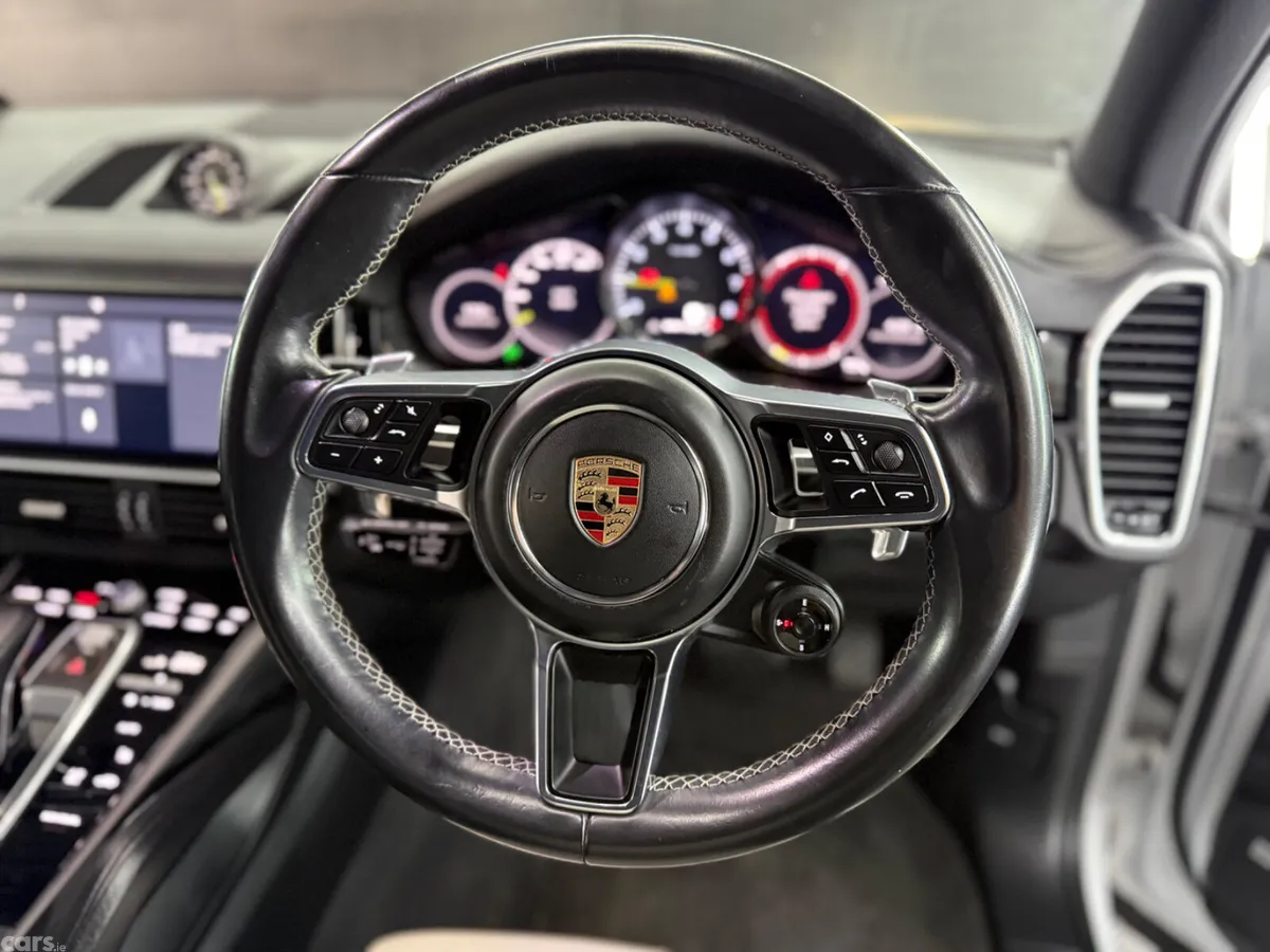 Porsche Cayenne SUV, Petrol Plug-in Hybrid, 2020, White