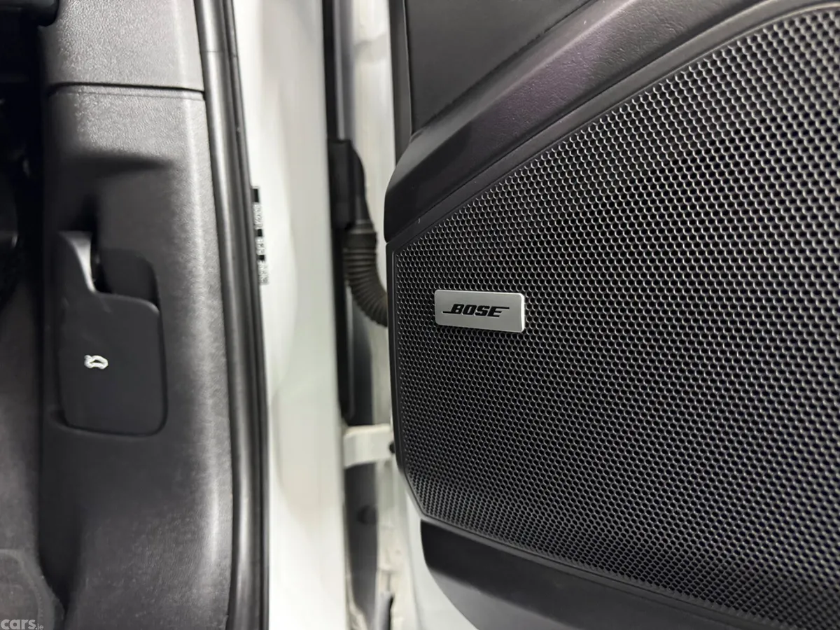Porsche Cayenne SUV, Petrol Plug-in Hybrid, 2020, White