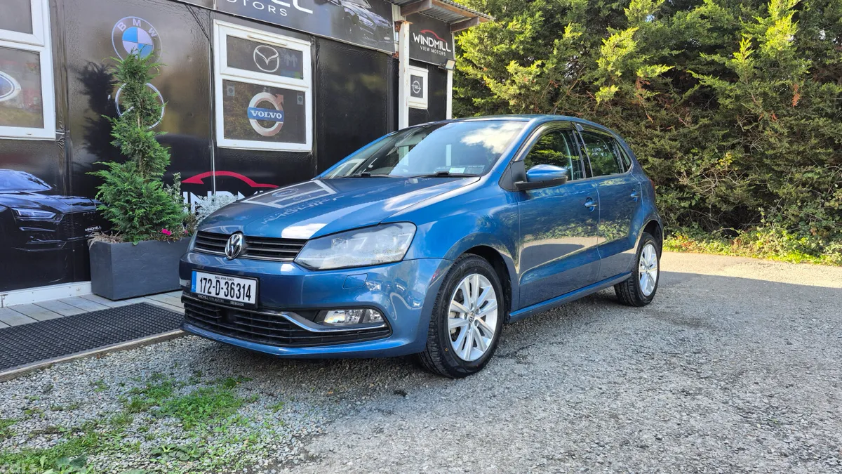 Volkswagen Polo Hatchback, Petrol, 2017, Blue