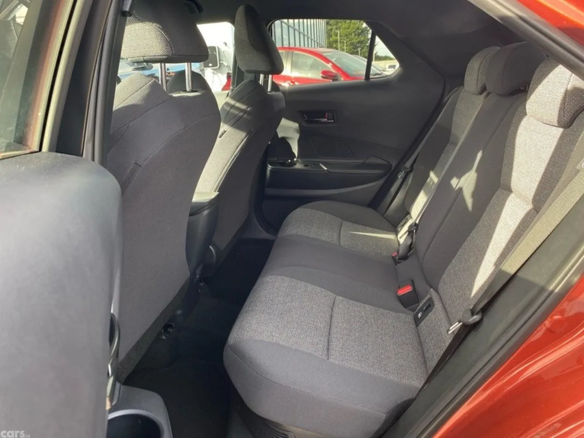 Toyota C-HR SUV, Petrol Hybrid, 2026, Brown