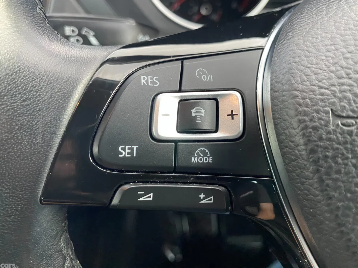 Volkswagen Tiguan SUV, Diesel, 2018, White