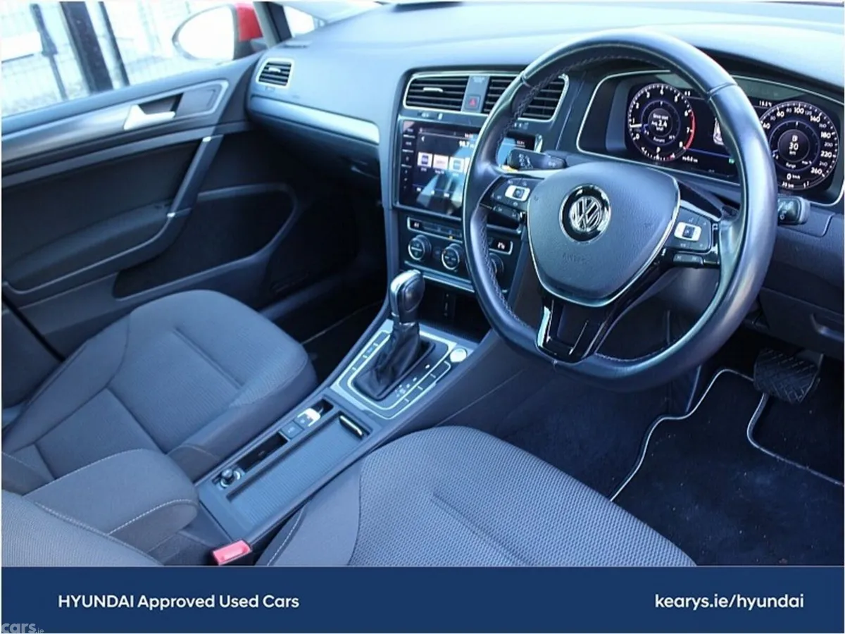 Volkswagen Golf Hatchback, Petrol, 2019, Red