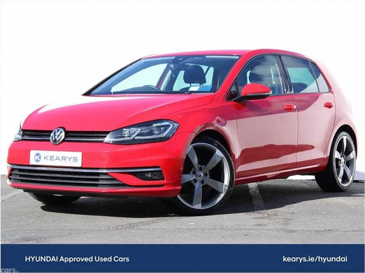 Volkswagen Golf Hatchback, Petrol, 2019, Red