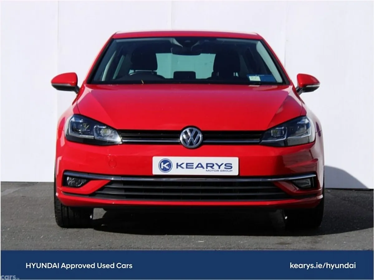 Volkswagen Golf Hatchback, Petrol, 2019, Red
