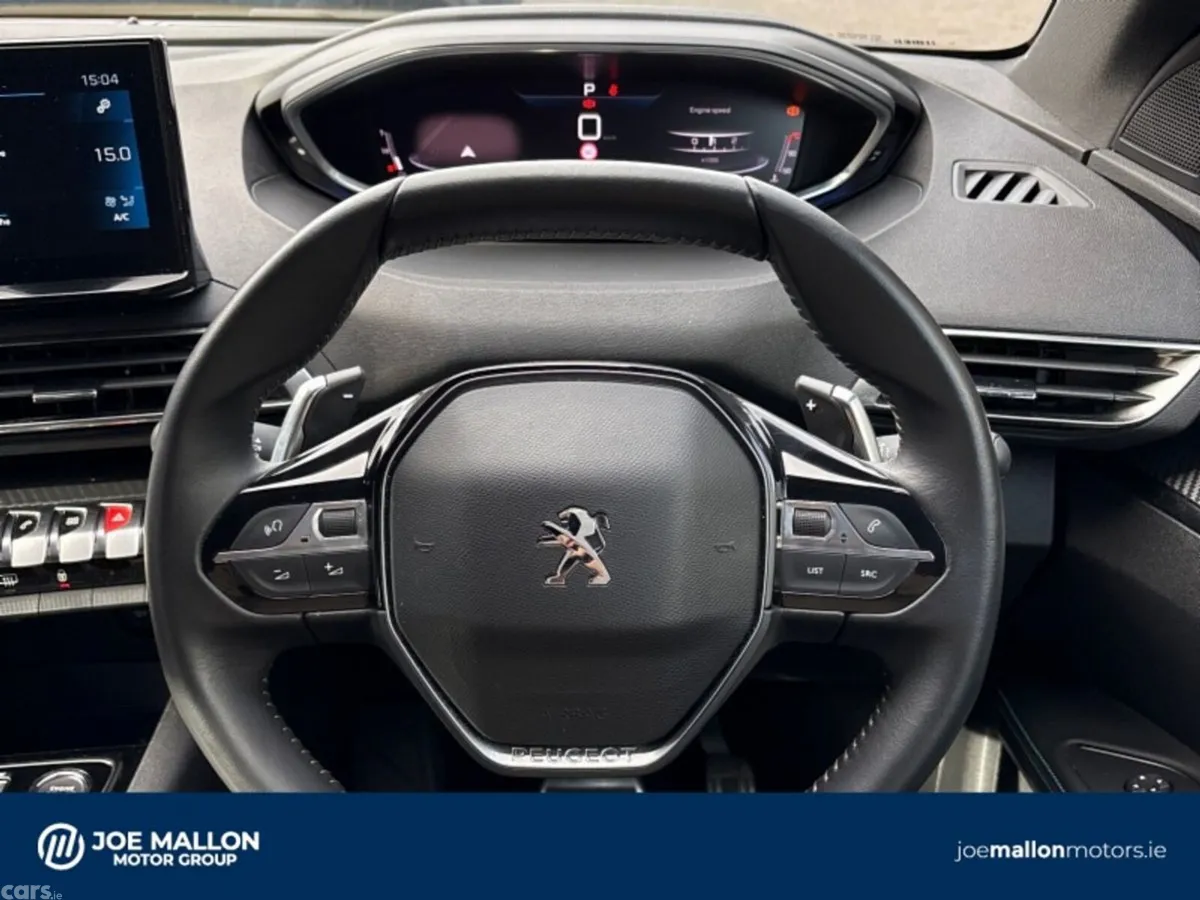 Peugeot 5008 MPV, Diesel, 2025, Blue