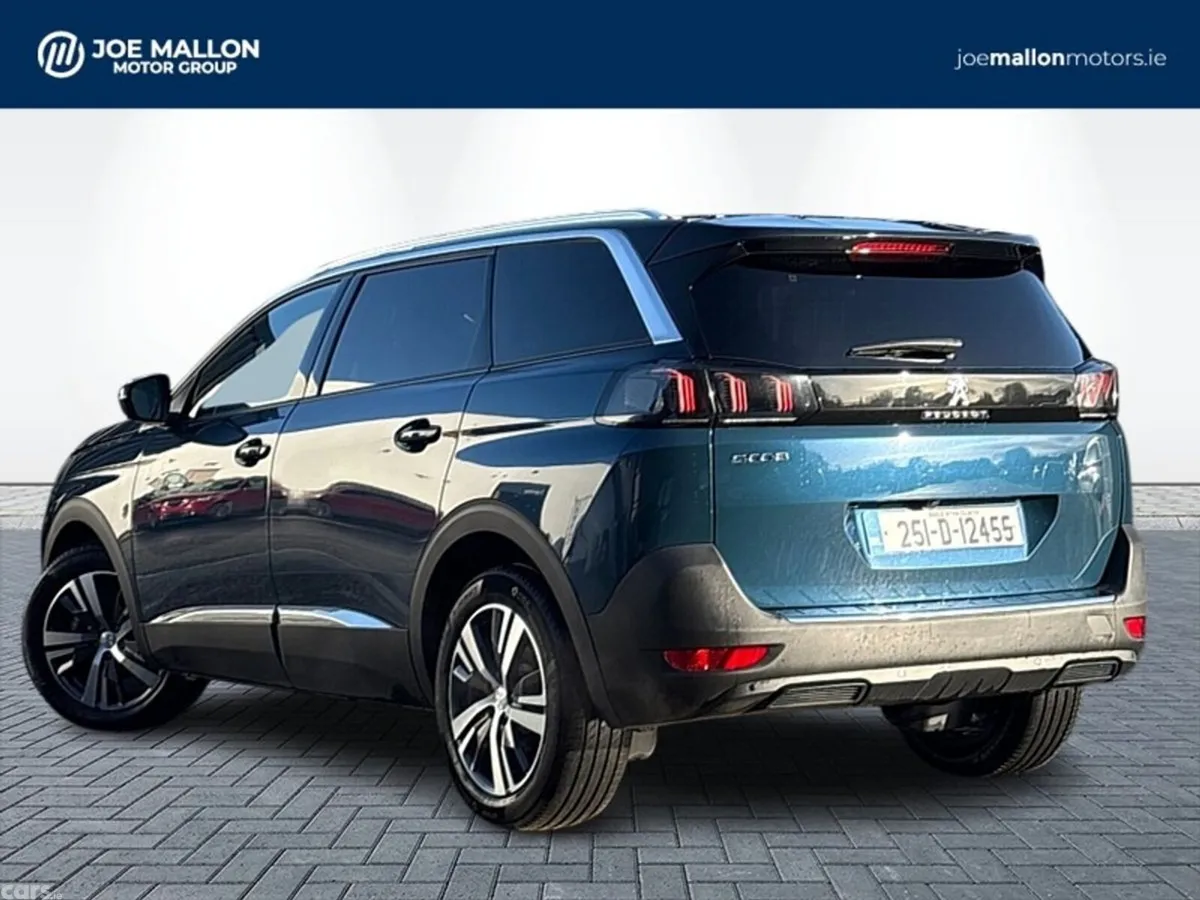 Peugeot 5008 MPV, Diesel, 2025, Blue