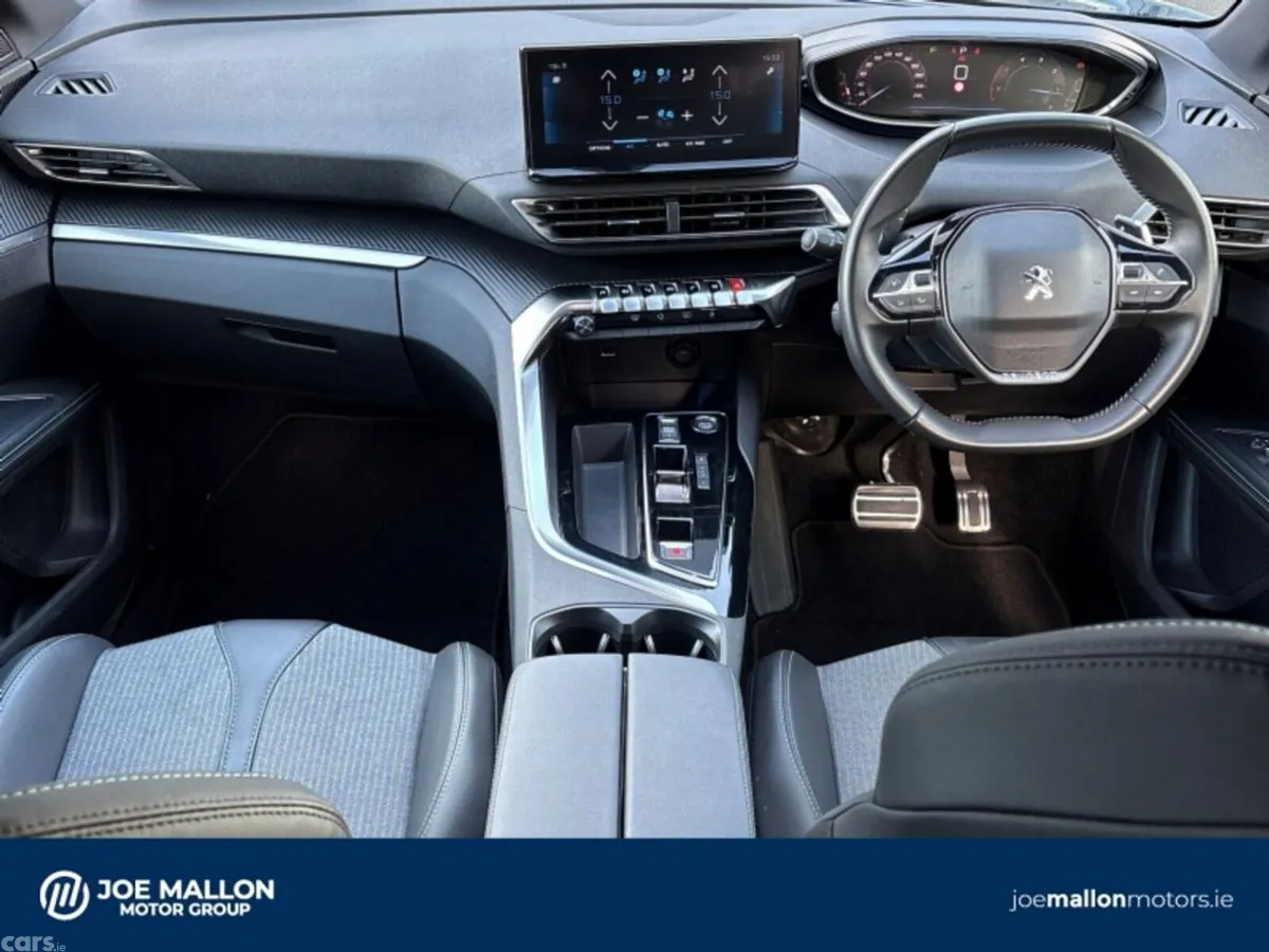 Peugeot 5008 MPV, Diesel, 2025, Blue