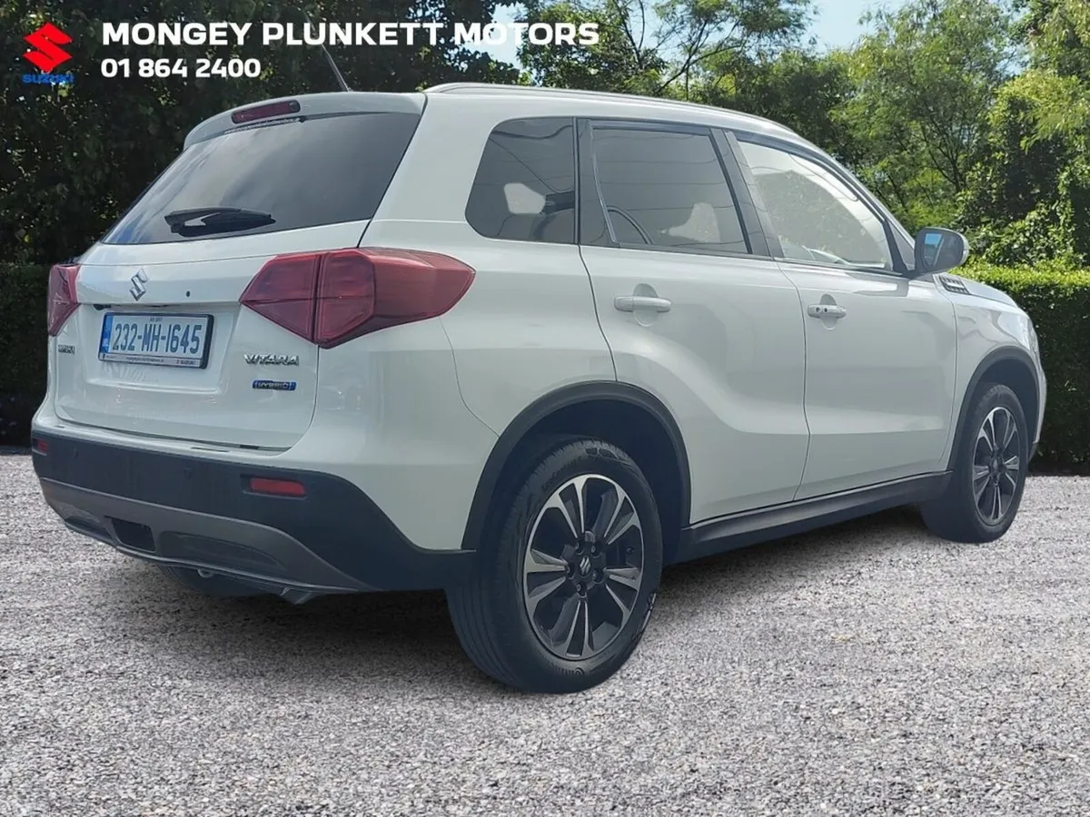 Suzuki Vitara SUV, Petrol Hybrid, 2023, White