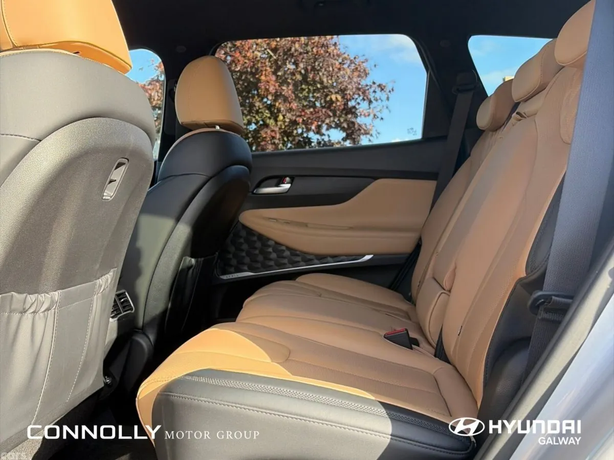 Hyundai Santa Fe SUV, Petrol Plug-in Hybrid, 2022, Grey