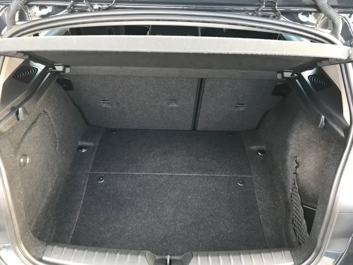 BMW 1-Series Hatchback, Diesel, 2016, Black