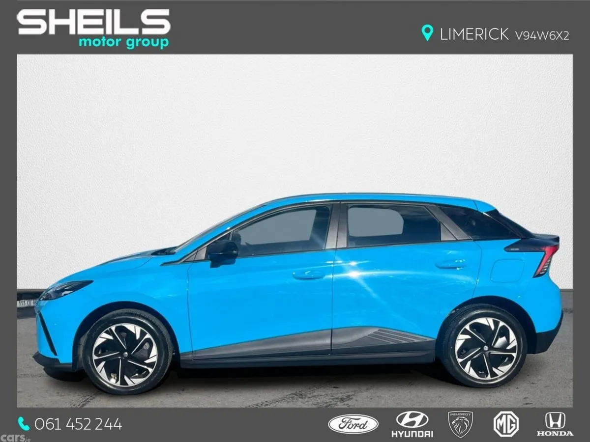 MG MG4 Hatchback, Electric, 2024, Blue