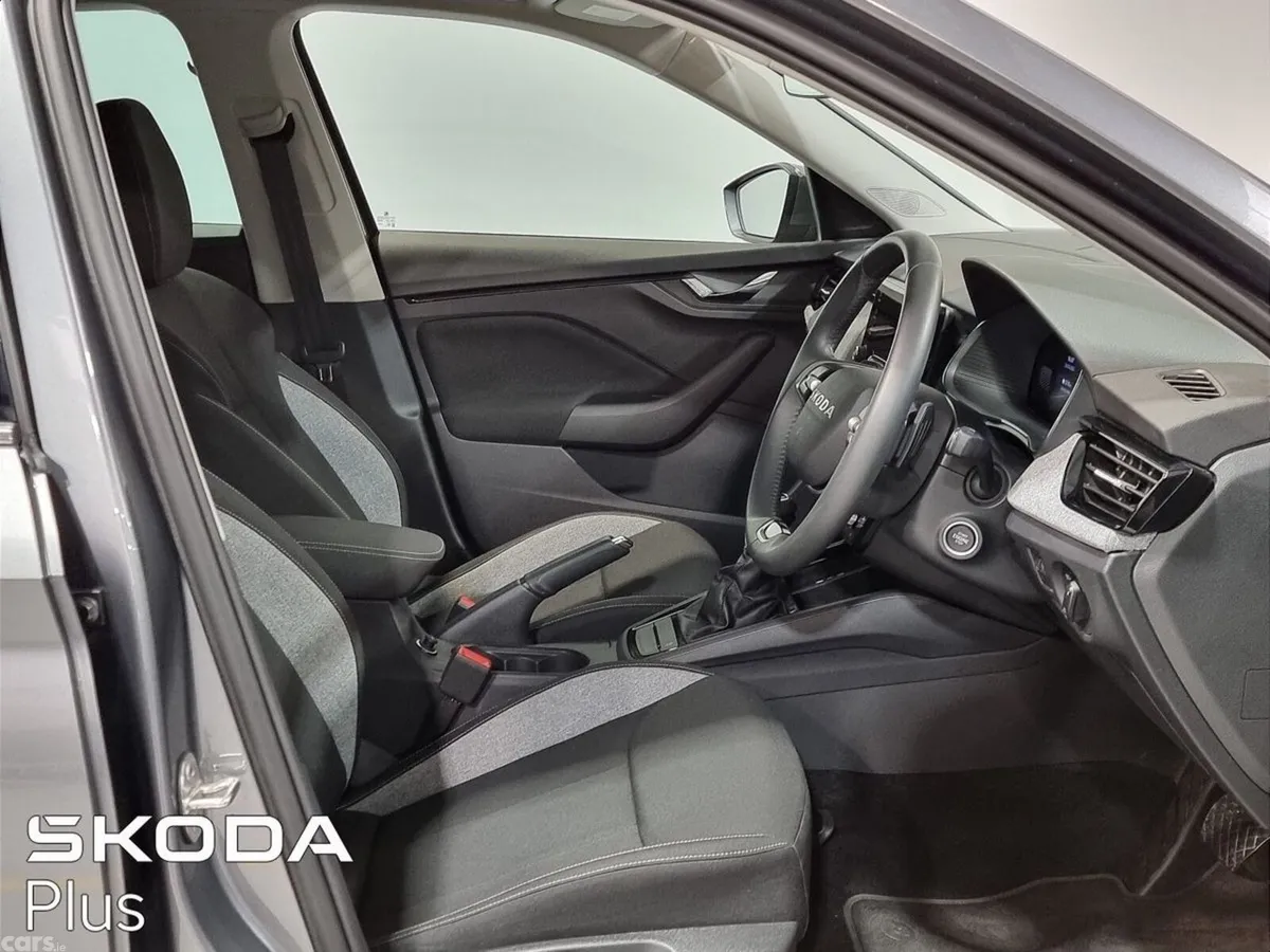 Skoda Kamiq Hatchback, Petrol, 2026, Grey