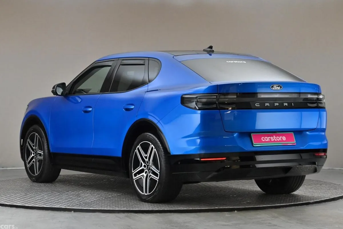 Ford Capri SUV, Electric, 2026, Blue
