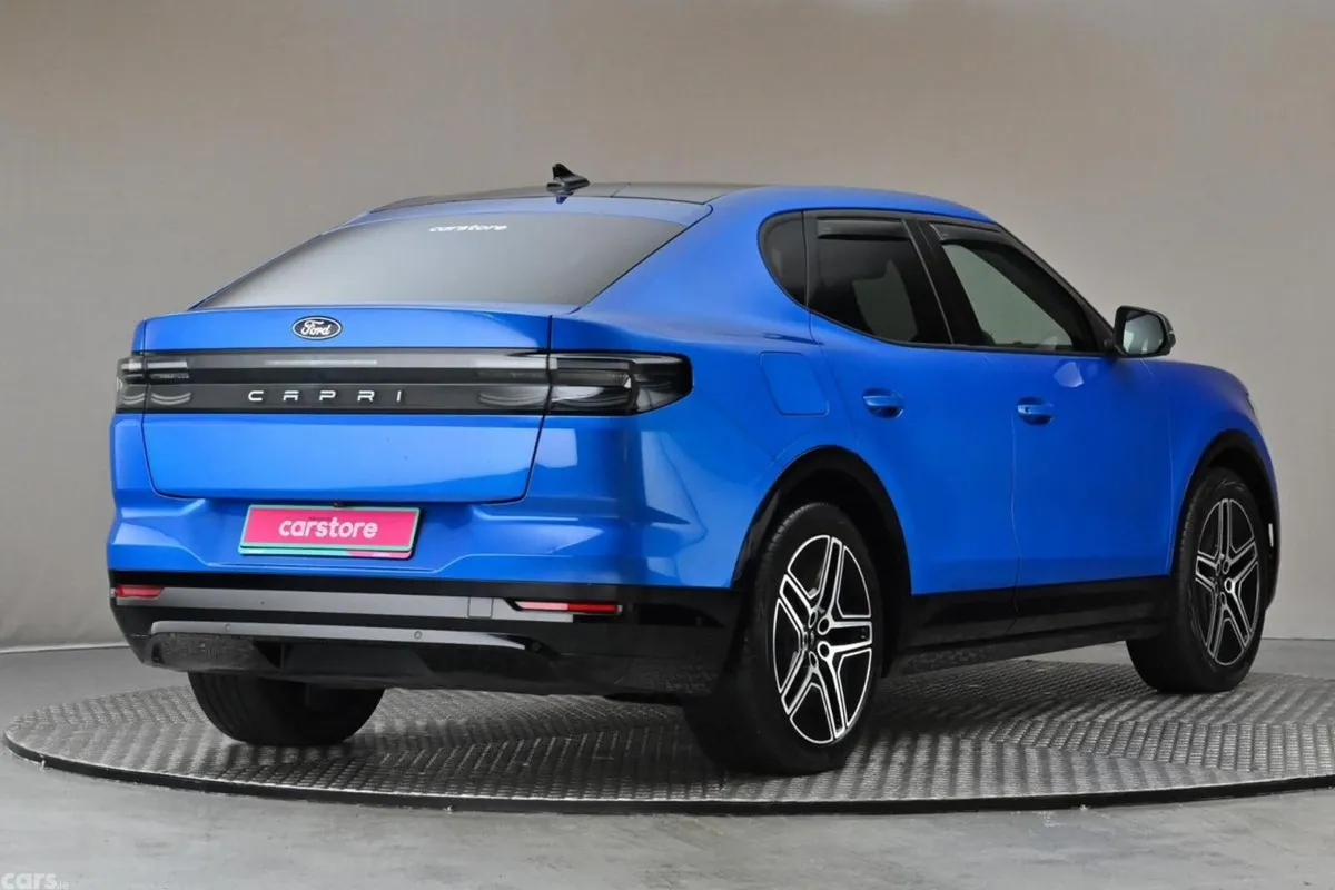 Ford Capri SUV, Electric, 2026, Blue