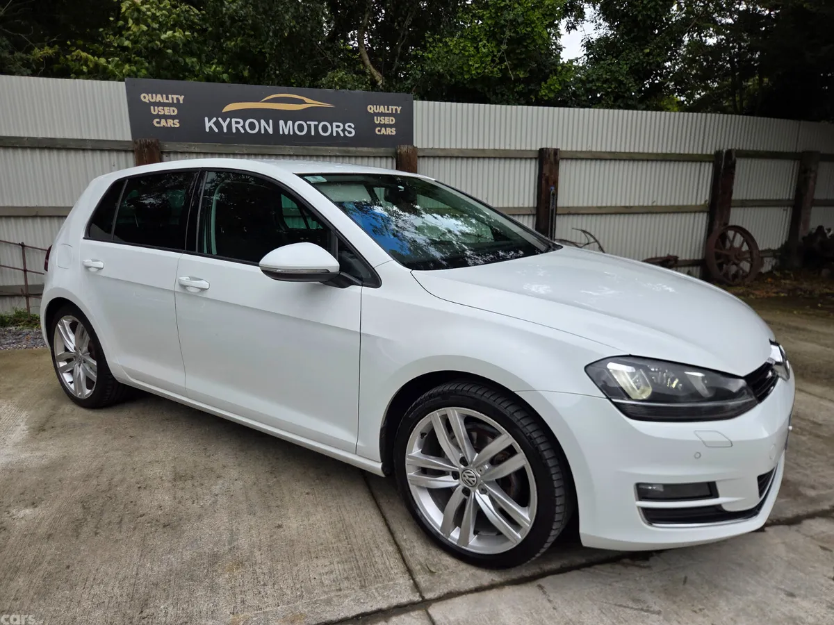 Volkswagen Golf Hatchback, Petrol, 2016, White
