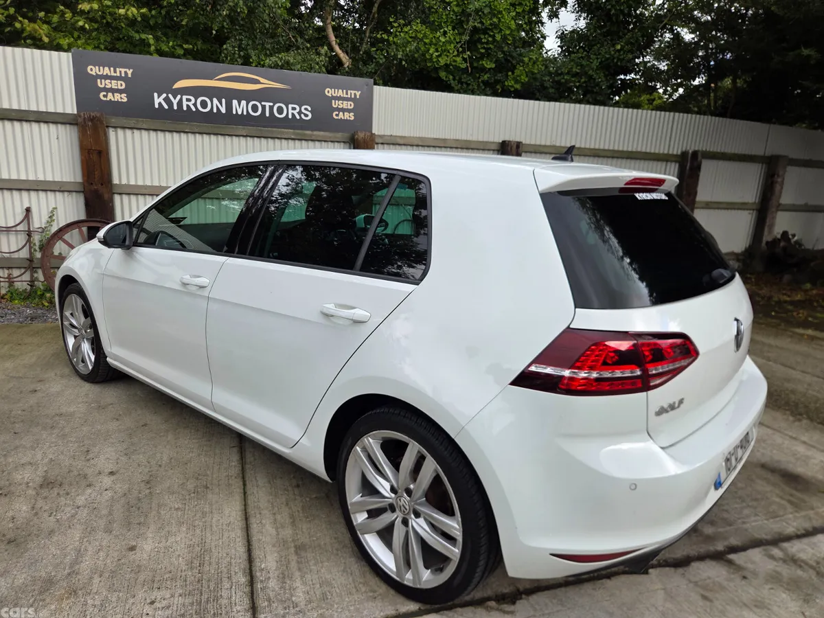 Volkswagen Golf Hatchback, Petrol, 2016, White