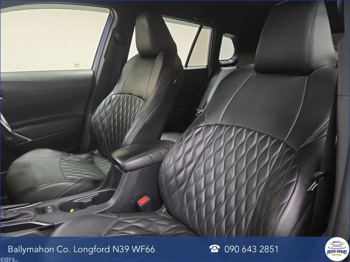 Toyota Corolla Cross Hatchback, Petrol Hybrid, 2025, Blue