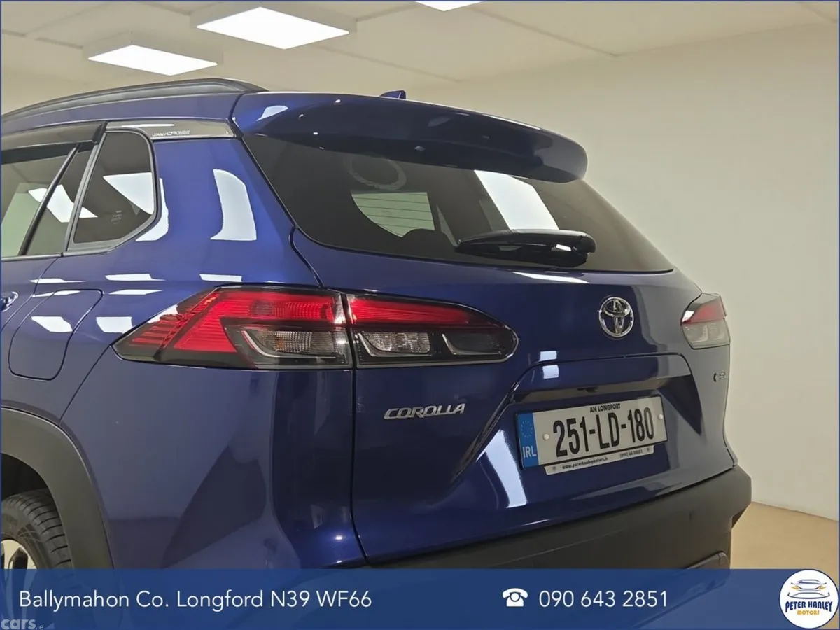 Toyota Corolla Cross Hatchback, Petrol Hybrid, 2025, Blue