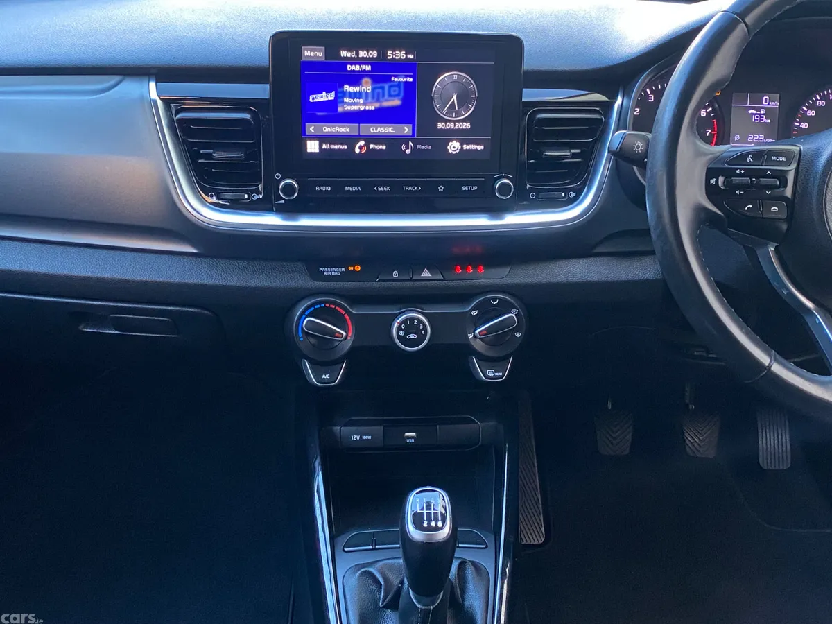 Kia Stonic Hatchback, Petrol, 2021, Blue