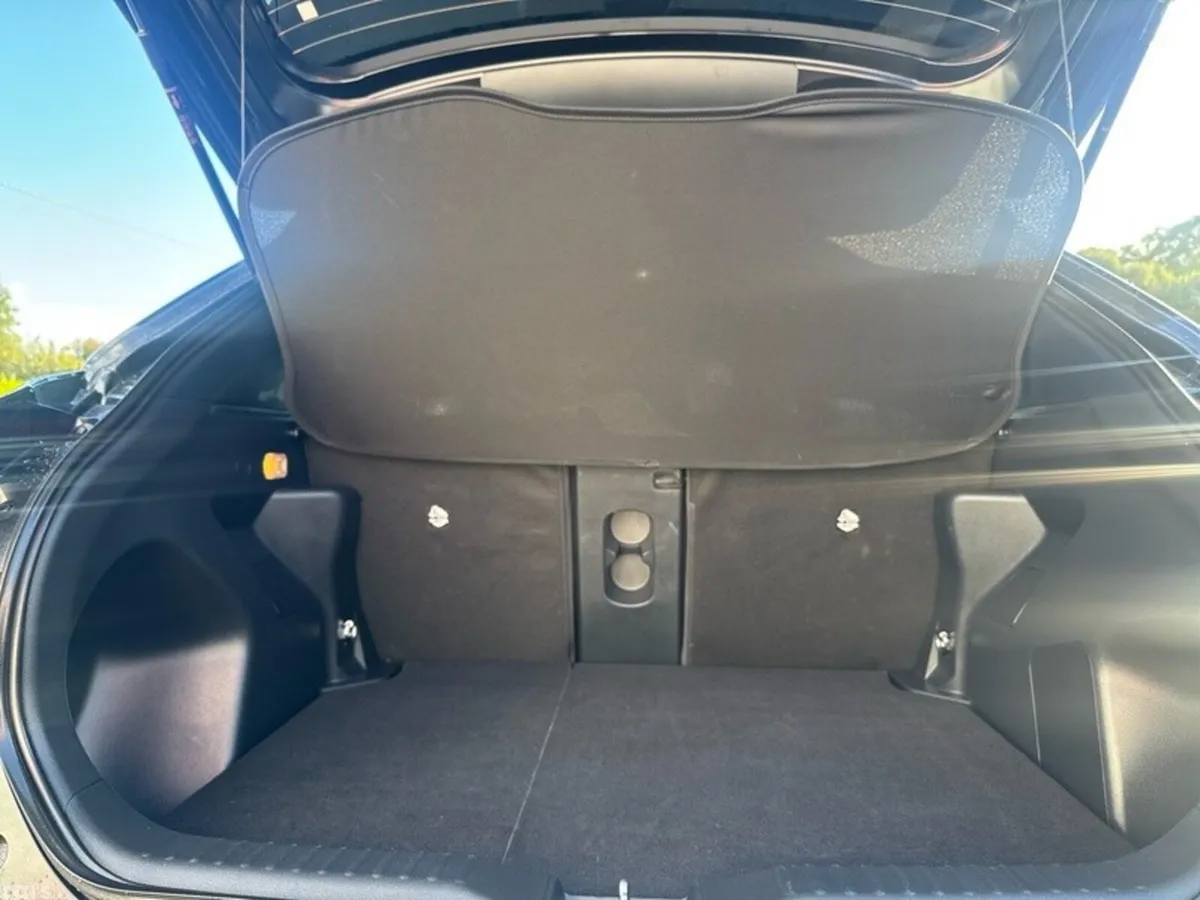 Toyota Yaris Cross Hatchback, Petrol Hybrid, 2026, Black