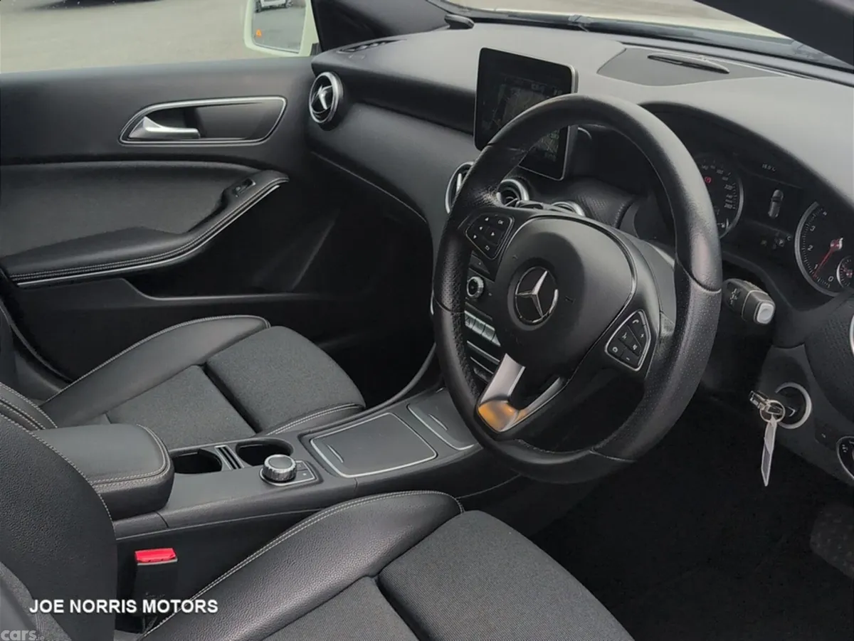 Mercedes-Benz A-Class Hatchback, Petrol, 2018, White