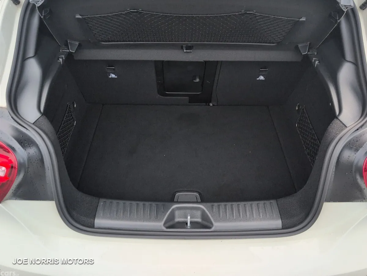 Mercedes-Benz A-Class Hatchback, Petrol, 2018, White