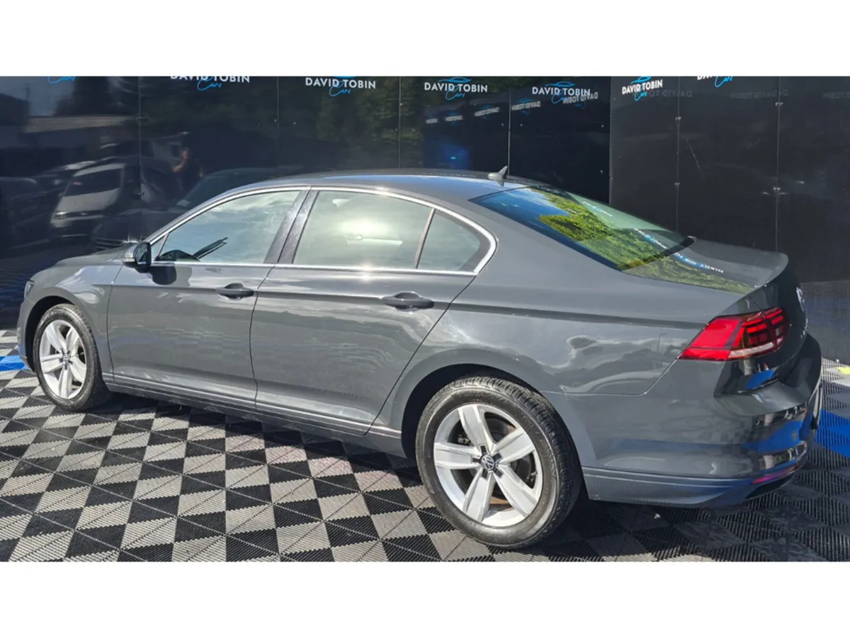 Volkswagen Passat Saloon, Diesel, 2020, Grey