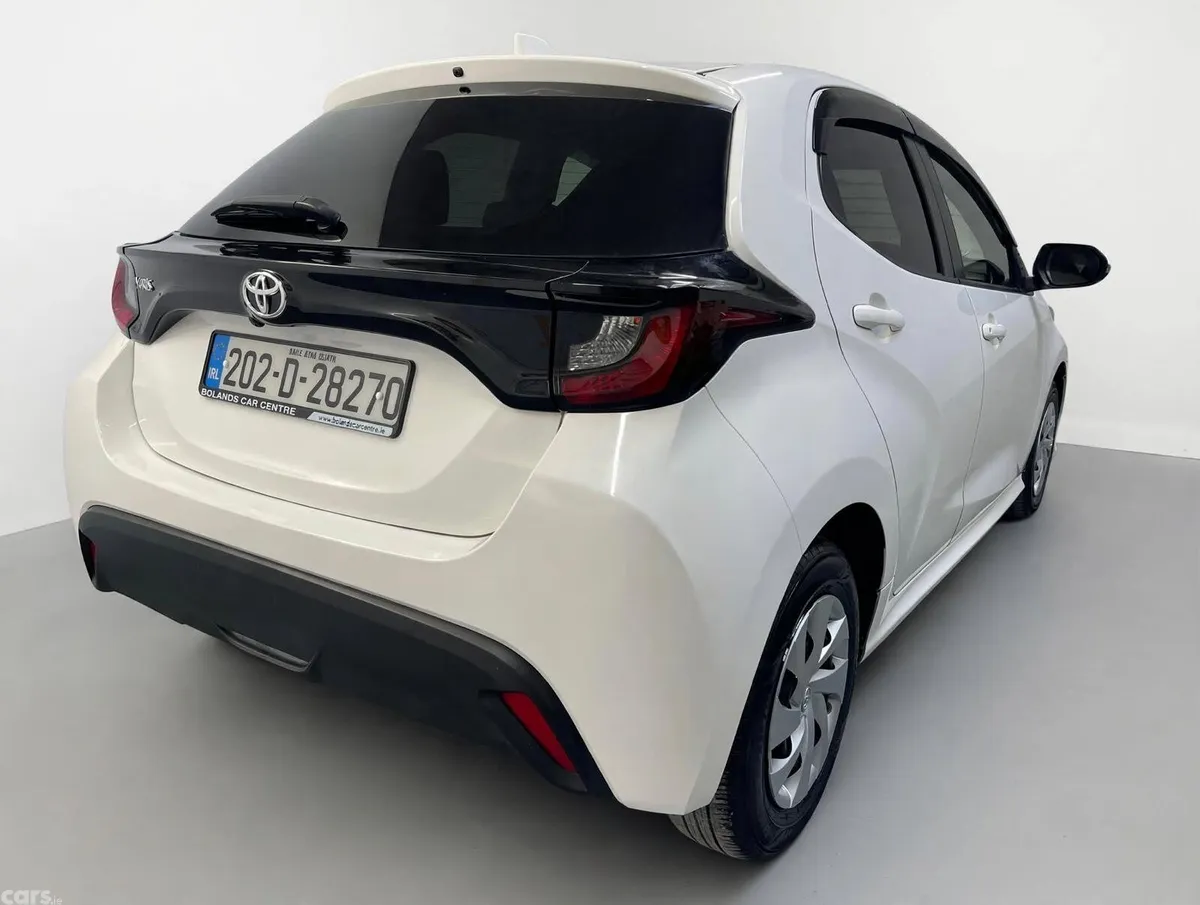 Toyota Yaris Hatchback, Petrol, 2020, White