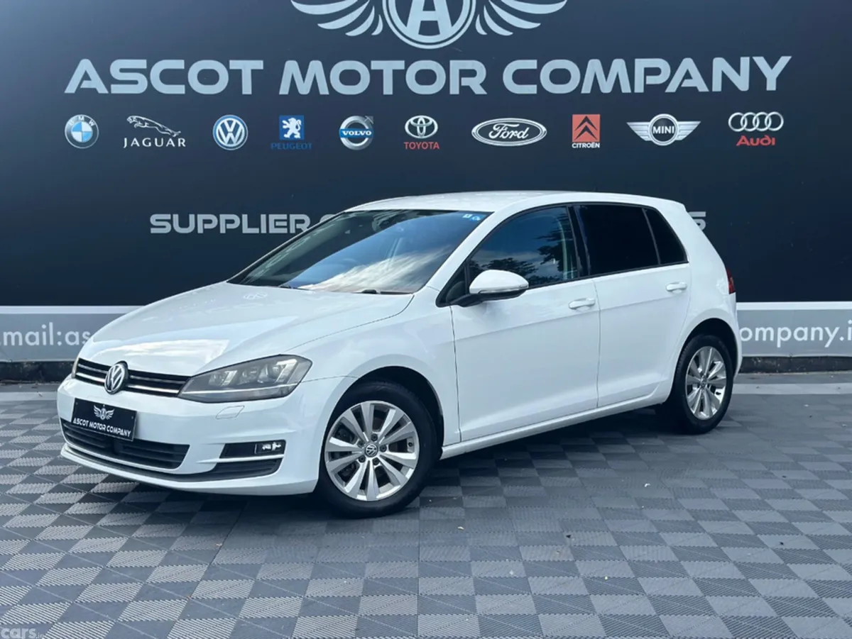 Volkswagen Golf Hatchback, Petrol, 2014, White